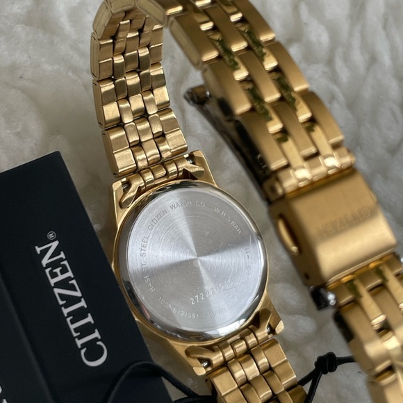 Gold Citizen Watch | Brand New - Picture 7 of 9